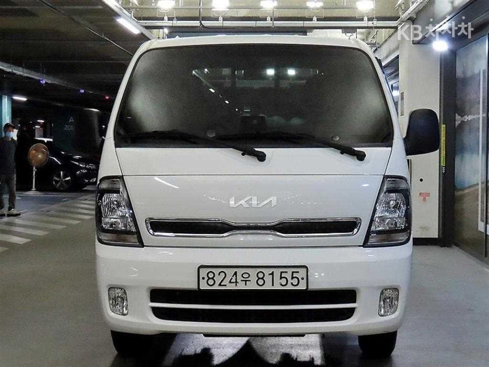 Kia The New (facelift) Bongo 3 (light truck)1 Ton King Cab Extra Long 2WD L Light - 2