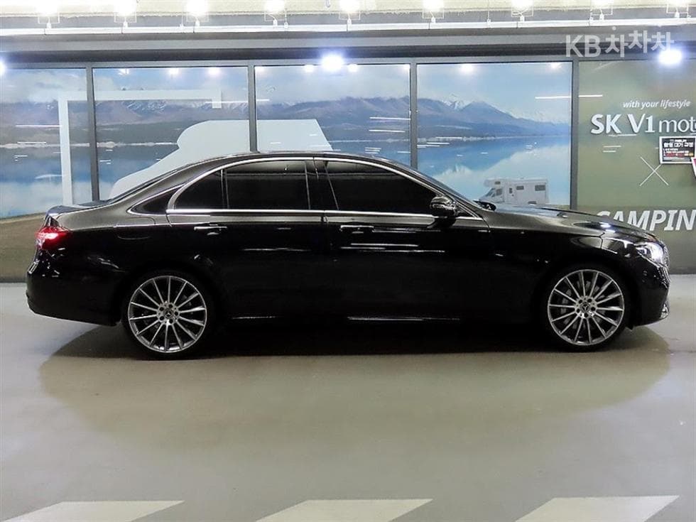 Mercedes-Benz E-Class (W213)E350 4MATIC Avantgarde - 3