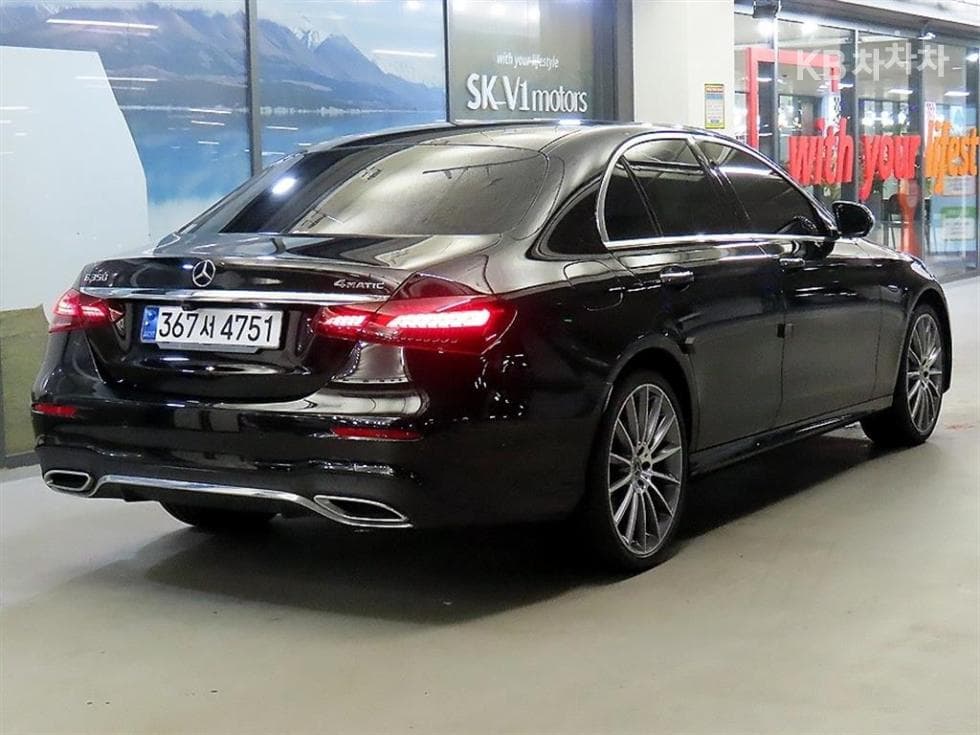 Mercedes-Benz E-Class (W213)E350 4MATIC Avantgarde - 4