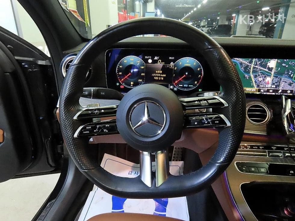 Mercedes-Benz E-Class (W213)E350 4MATIC Avantgarde - 8