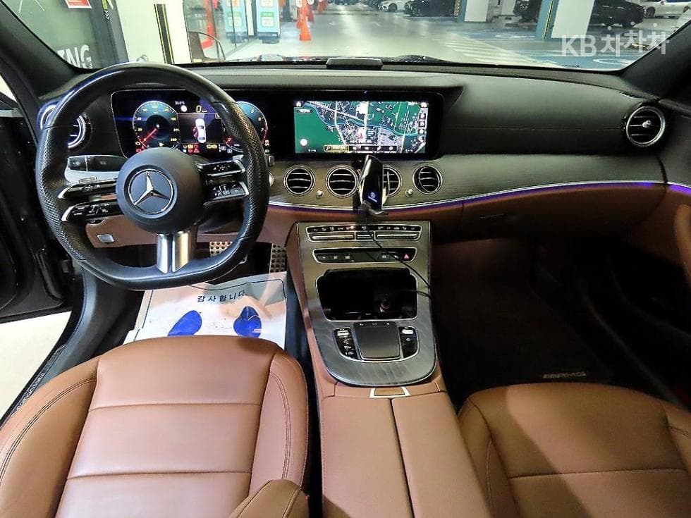 Mercedes-Benz E-Class (W213)E350 4MATIC Avantgarde - 10