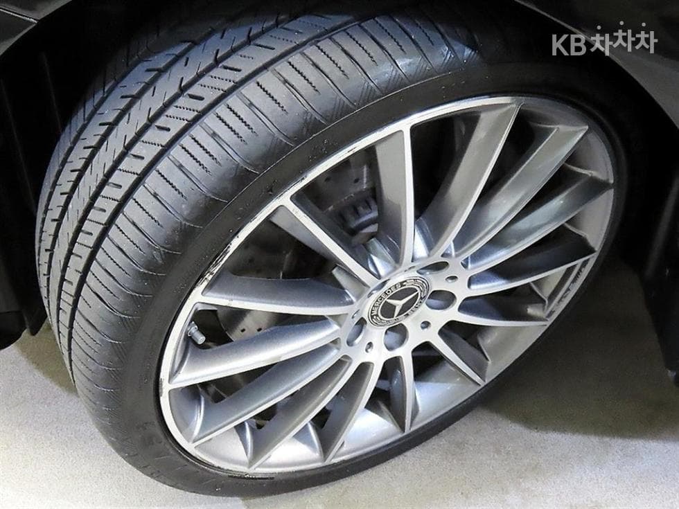 Mercedes-Benz E-Class (W213)E350 4MATIC Avantgarde - 20