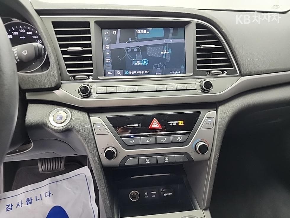 Hyundai Avante (Elantra)AD1.6 GDi Value Plus - 10