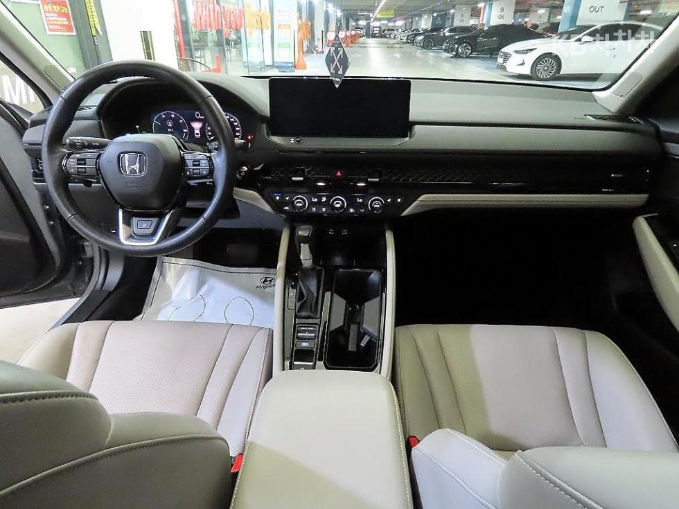 혼다 어코드 10세대Hybrid 2.0 Touring - 10