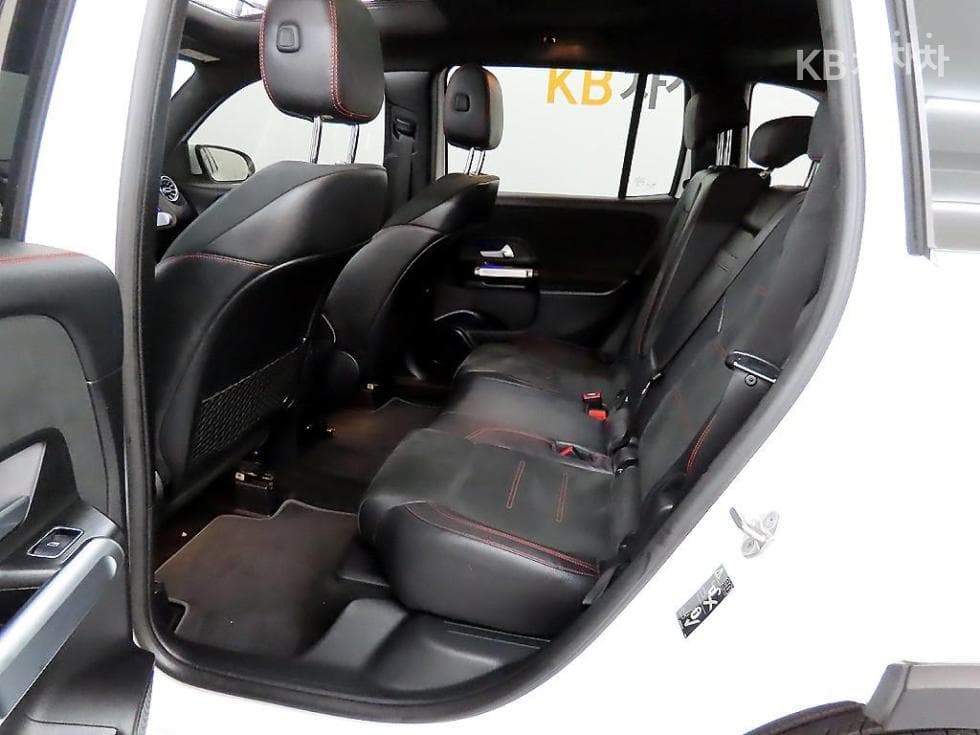 Mercedes-Benz GLB(X247)GLB 250 4Matic - 6