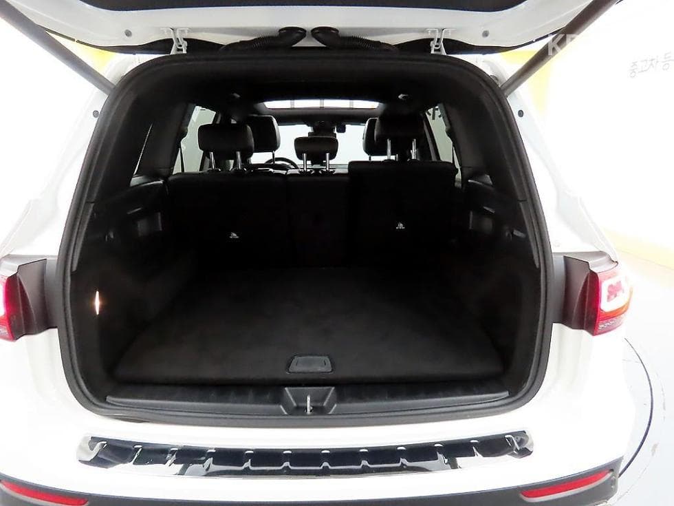 Mercedes-Benz GLB(X247)GLB 250 4Matic - 18