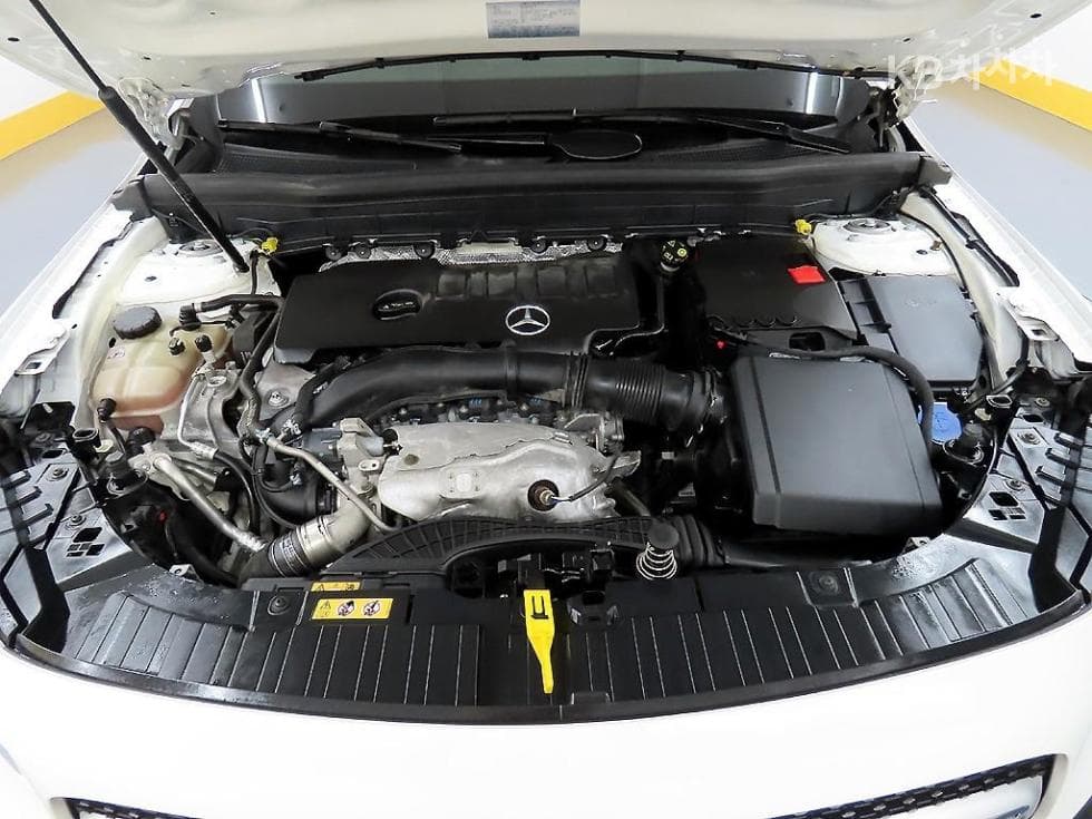 Mercedes-Benz GLB(X247)GLB 250 4Matic - 19