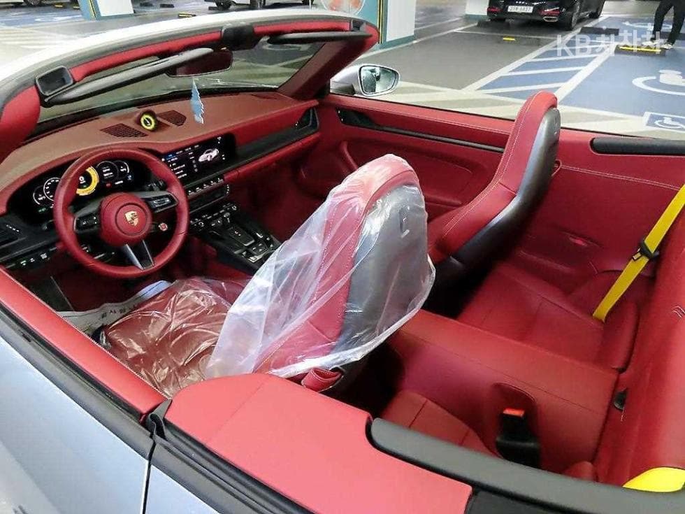 Porsche 911(992)Carrera GTS Cabriolet - 14