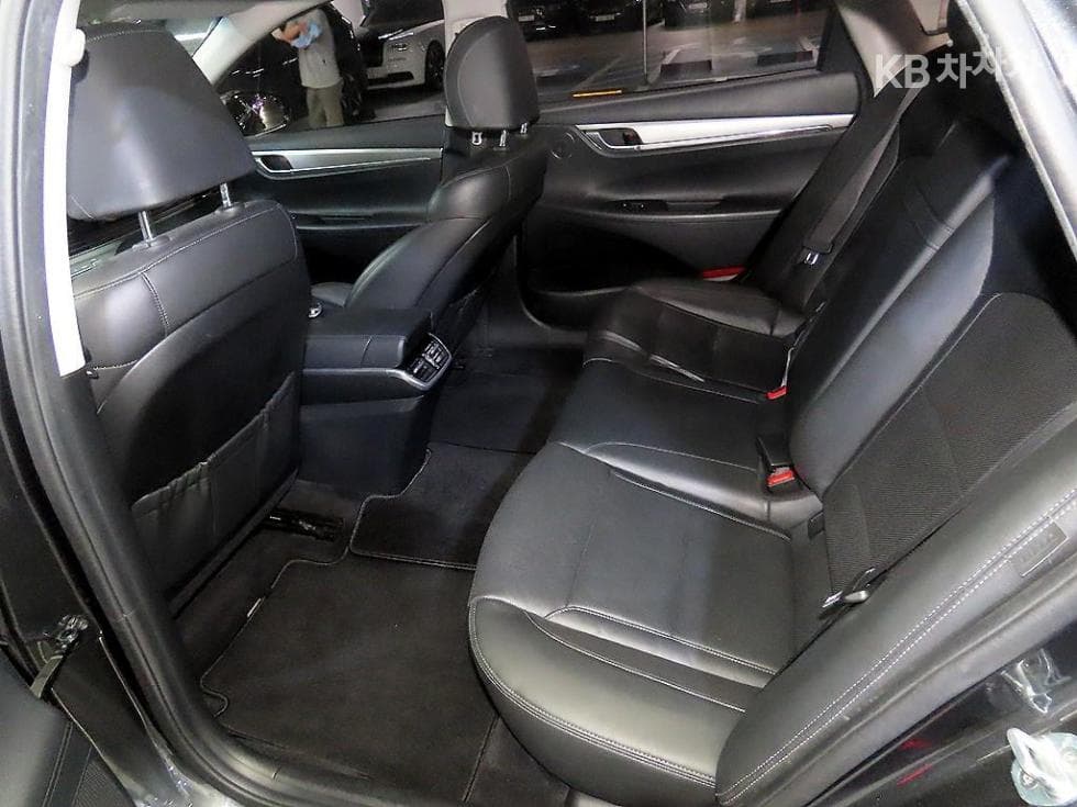 Hyundai The New (facelift) Grandeur (Azera)2.5 Premium - 7