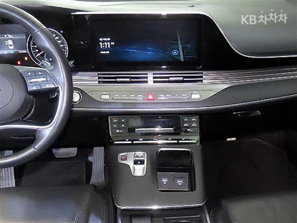 Hyundai The New (facelift) Grandeur (Azera)2.5 Premium - 11