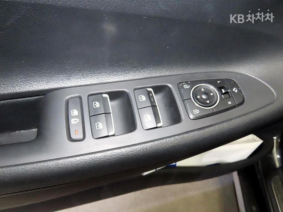 Hyundai The New (facelift) Grandeur (Azera)2.5 Premium - 13