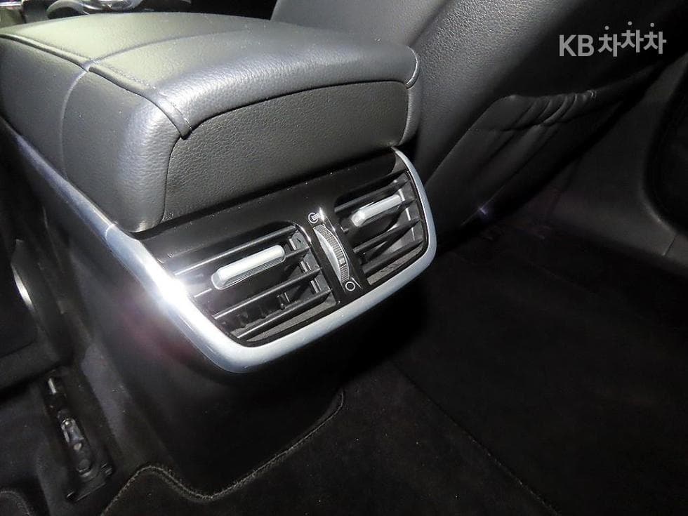 Hyundai The New (facelift) Grandeur (Azera)2.5 Premium - 18