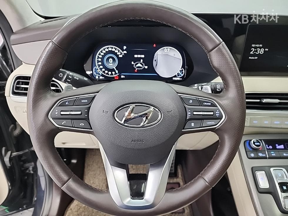 Hyundai Palisade2.2 Diesel 7-seater (Limousine) AWD Calligraphy - 9