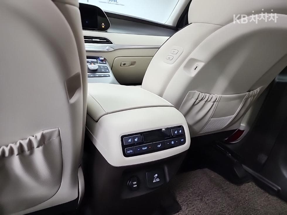 Hyundai Palisade2.2 Diesel 7-seater (Limousine) AWD Calligraphy - 13