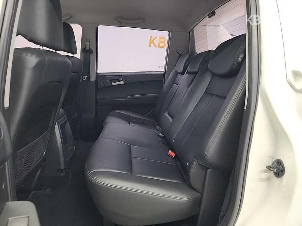 КейДжи Мобилити The New (фейслифт) Корандо Спорт (pickup variant)2.2 CX7 4x4 클럽 - 12