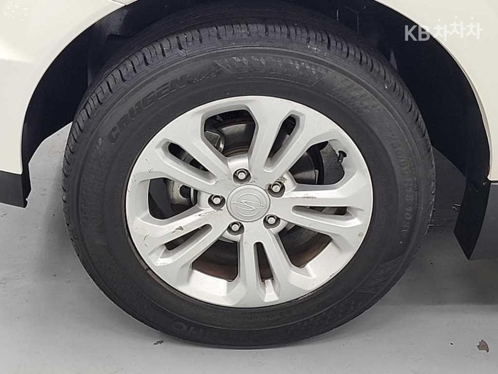 КейДжи Мобилити The New (фейслифт) Корандо Спорт (pickup variant)2.2 CX7 4x4 클럽 - 19