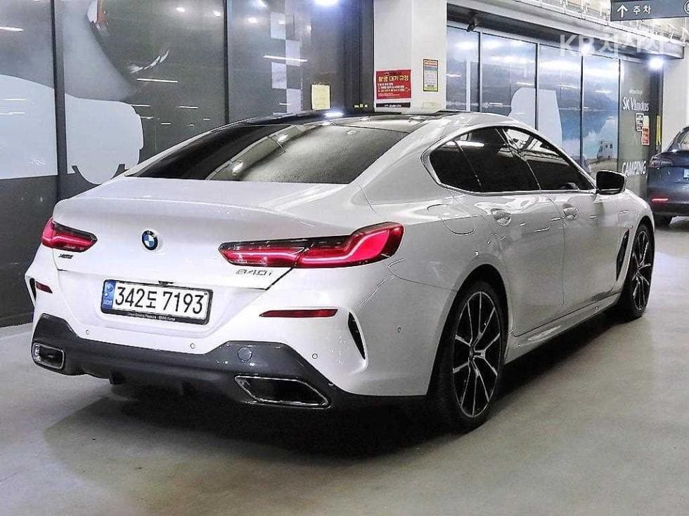 BMW 8시리즈 (G15)840d xDrive Gran Coupe M Sport Package - 4