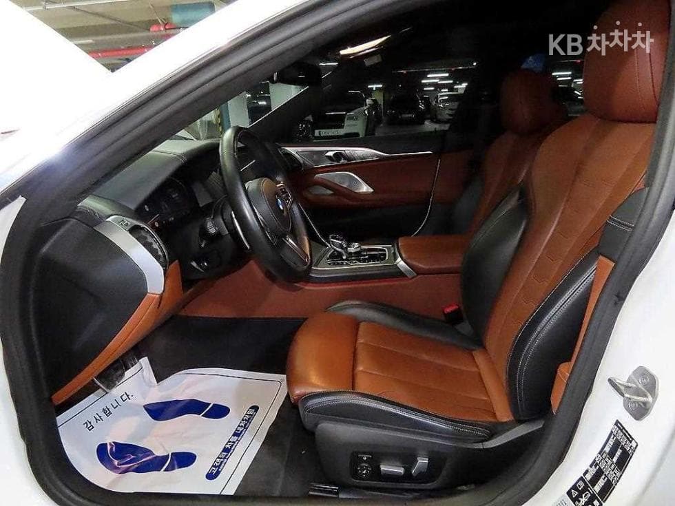 BMW 8시리즈 (G15)840d xDrive Gran Coupe M Sport Package - 6