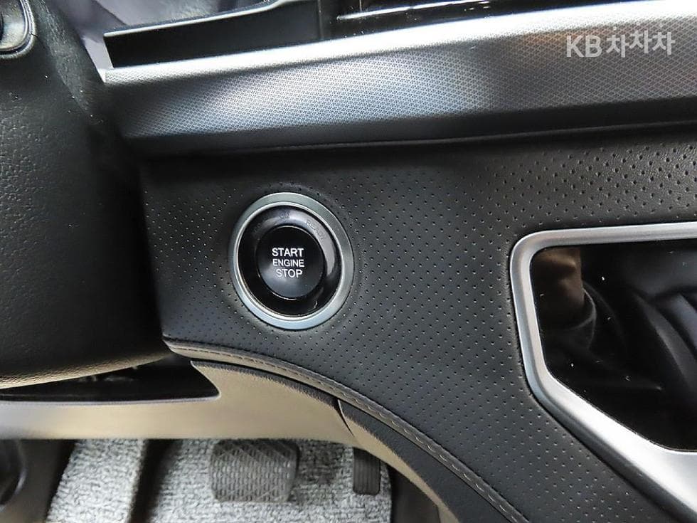 KG Mobility New Rexton Sports Khan2.2 AWD 쿨멘 Prestige - 14