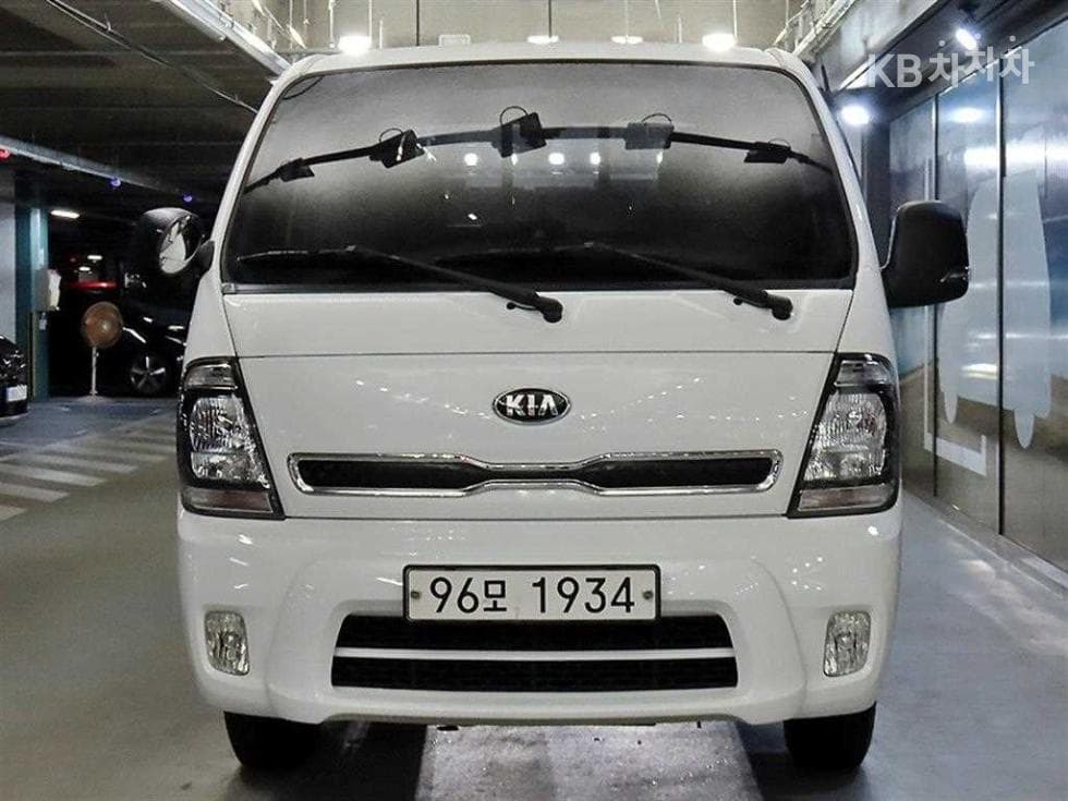 Kia The New (facelift) Bongo 3 (light truck)1 Ton King Cab LPI Extra Long 2WD GLS - 2