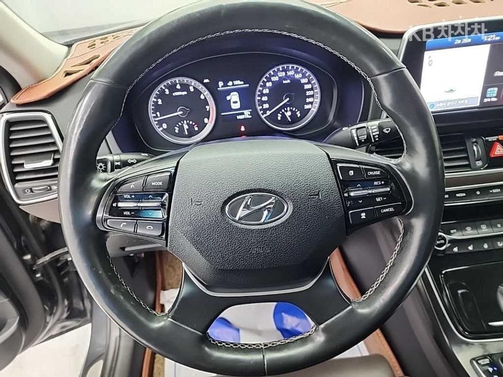 Hyundai Grandeur (Azera)IG2.4 Premium Special (special feature/edition) - 9