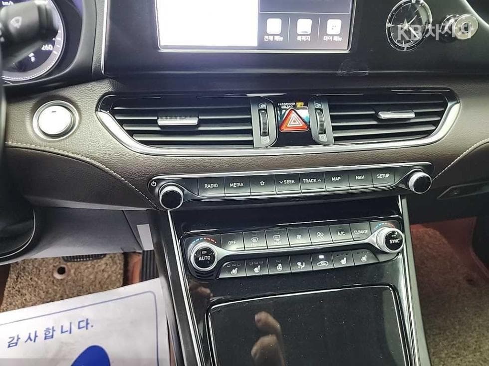 Hyundai Grandeur (Azera)IG2.4 Premium Special (special feature/edition) - 10