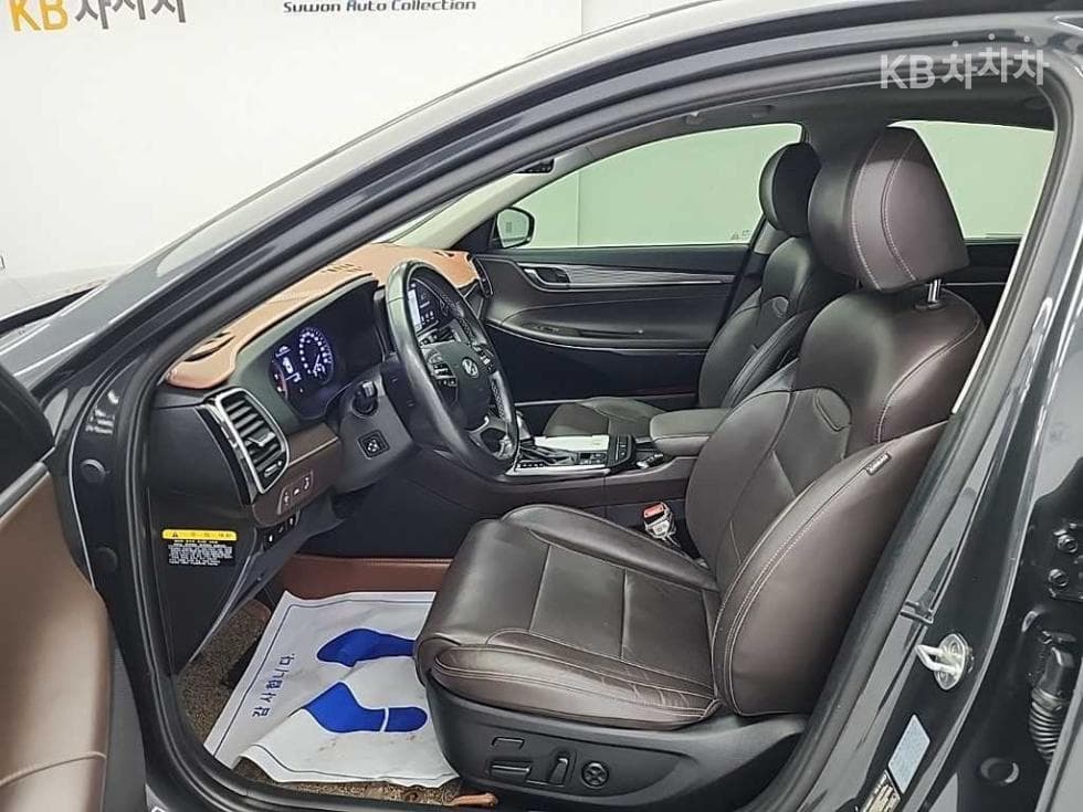 Hyundai Grandeur (Azera)IG2.4 Premium Special (special feature/edition) - 11