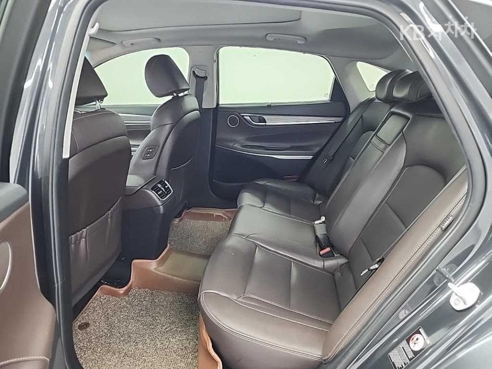 Hyundai Grandeur (Azera)IG2.4 Premium Special (special feature/edition) - 12