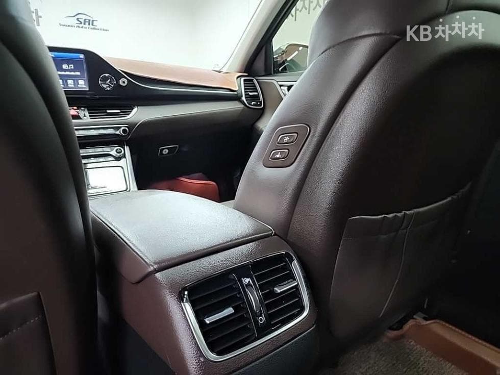 Hyundai Grandeur (Azera)IG2.4 Premium Special (special feature/edition) - 13