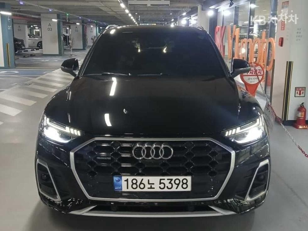 Audi The New Q5(FY) 45 TFSI Quattro Premium - Image 1