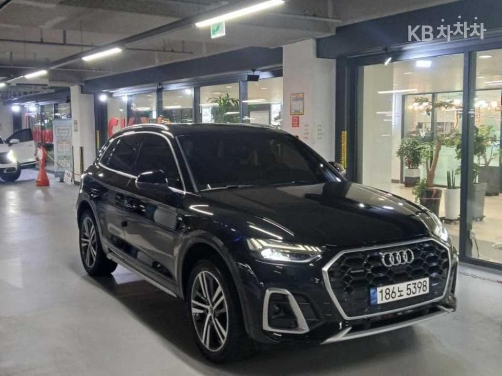 Audi The New Q5(FY)45 TFSI Quattro Premium - 2