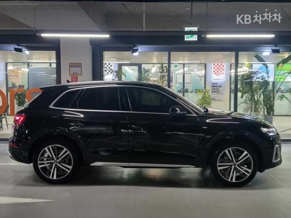 Audi The New Q5(FY)45 TFSI Quattro Premium - 3
