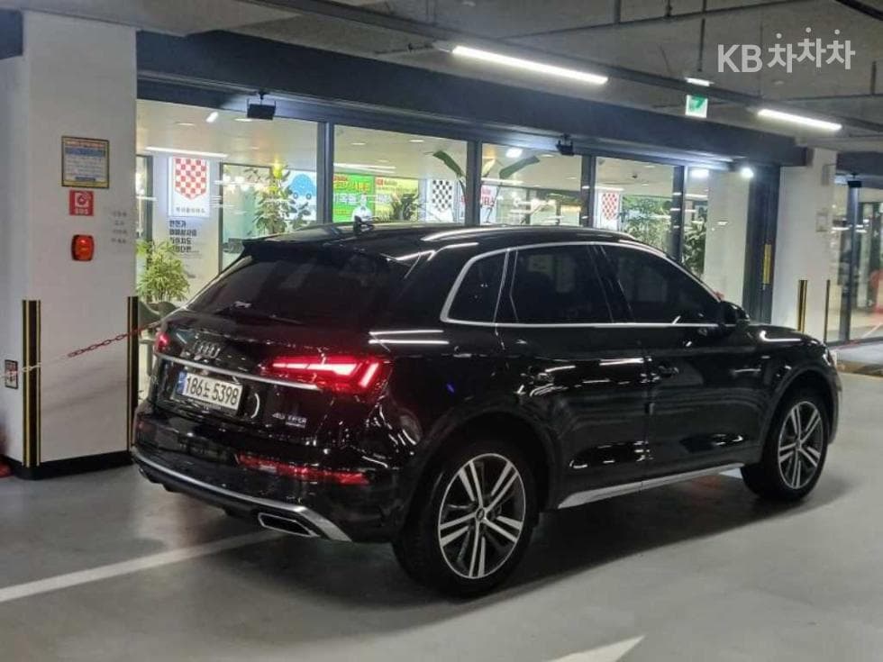 Audi The New Q5(FY)45 TFSI Quattro Premium - 4