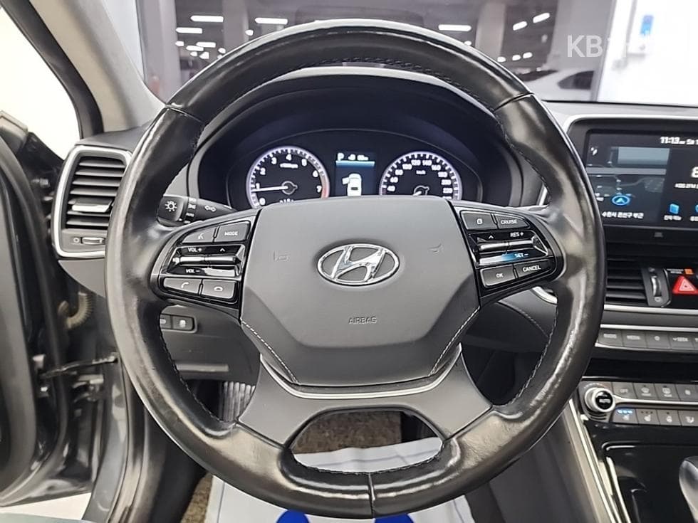 Hyundai Grandeur (Azera)IG2.4 Exclusive Special (special feature/edition) - 9