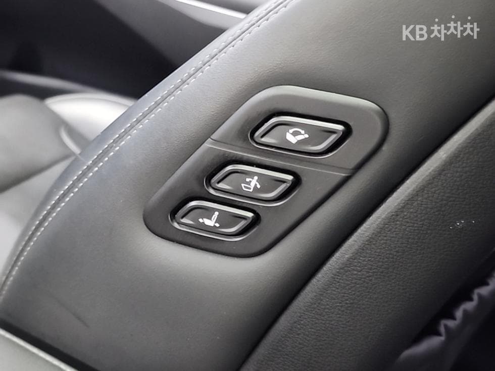 Hyundai Grandeur (Azera)IG2.4 Exclusive Special (special feature/edition) - 13