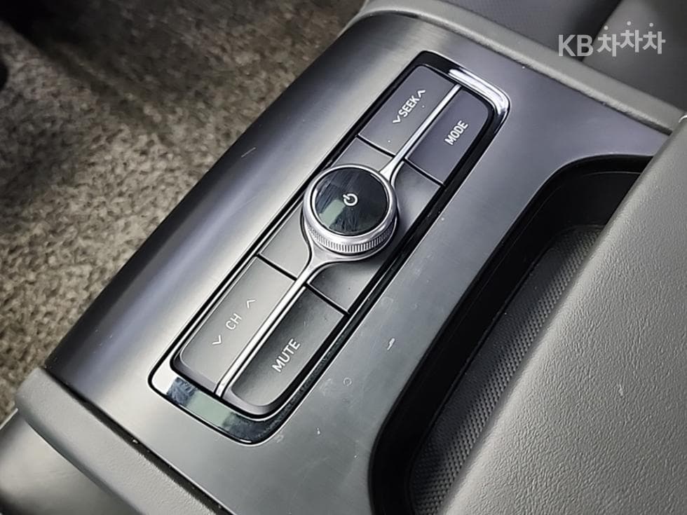 Hyundai Grandeur (Azera)IG2.4 Exclusive Special (special feature/edition) - 15