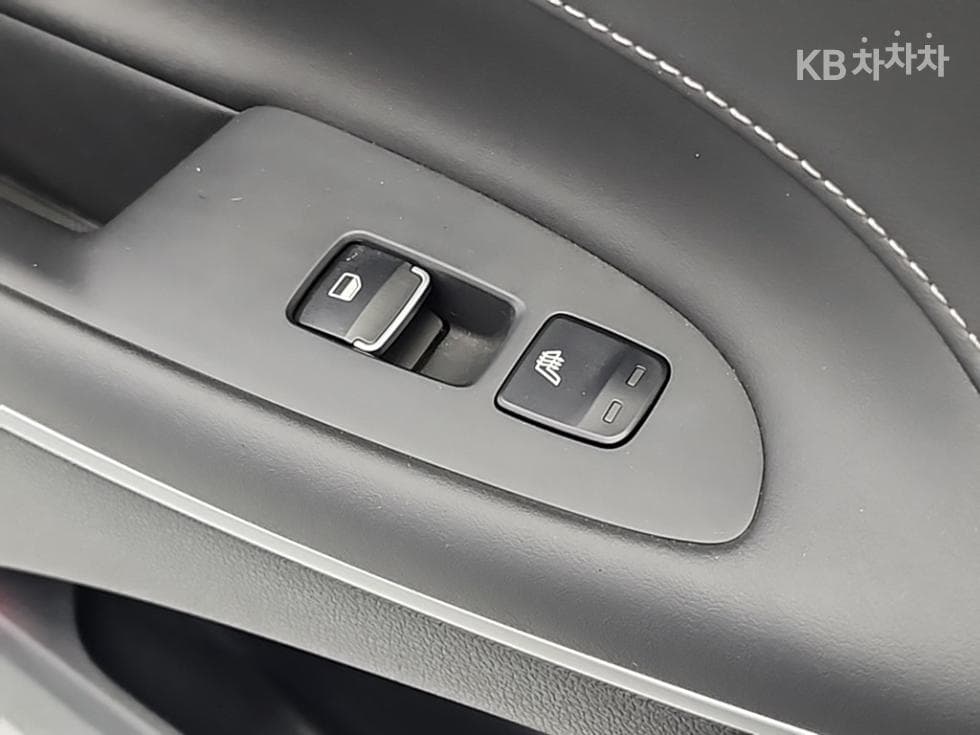 Hyundai Grandeur (Azera)IG2.4 Exclusive Special (special feature/edition) - 16