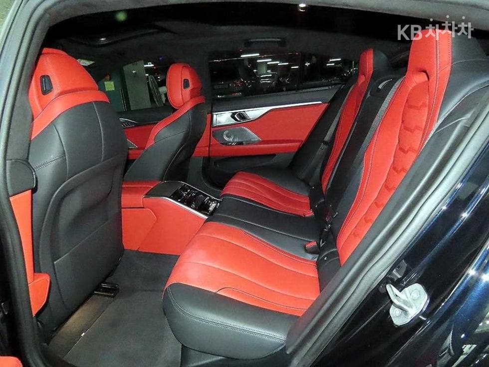 BMW 8시리즈 (G15)840d xDrive Gran Coupe M Sport Package - 7