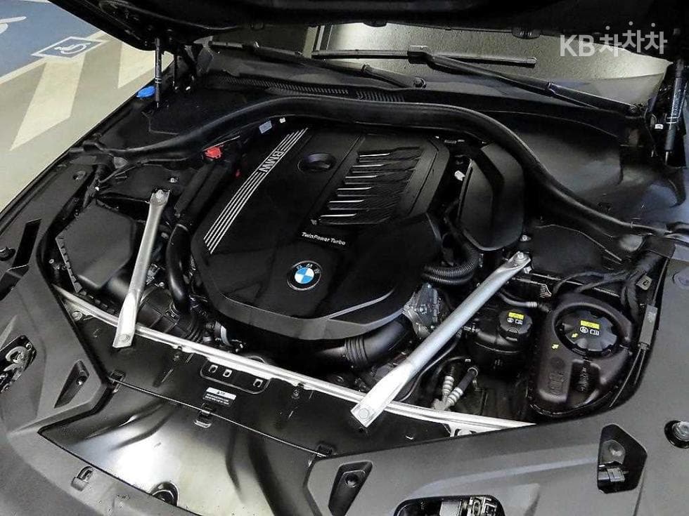 BMW 8시리즈 (G15)840d xDrive Gran Coupe M Sport Package - 19