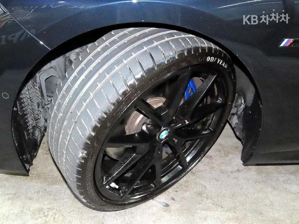 BMW 8시리즈 (G15)840d xDrive Gran Coupe M Sport Package - 20