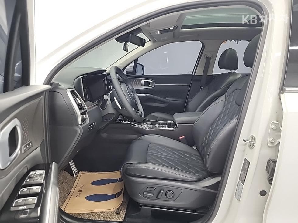 Киа The New (фейслифт) Sorento MQ42.5 T-GDI 2WD Signature - 11