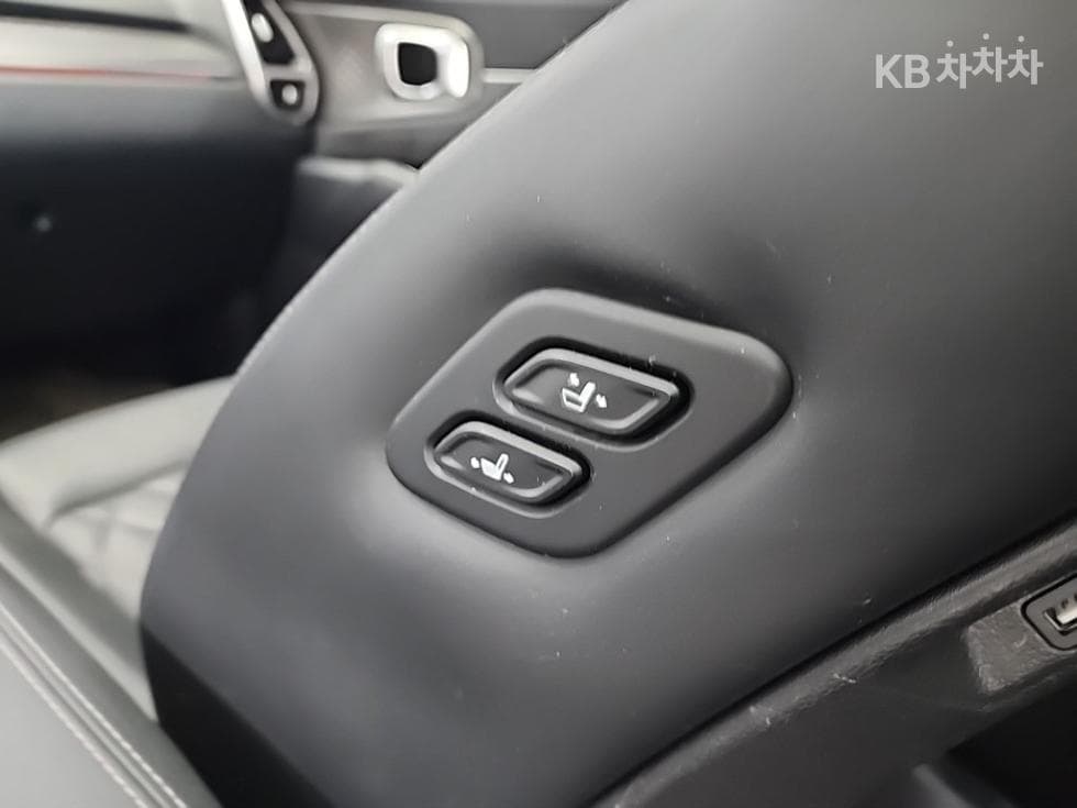 Киа The New (фейслифт) Sorento MQ42.5 T-GDI 2WD Signature - 14
