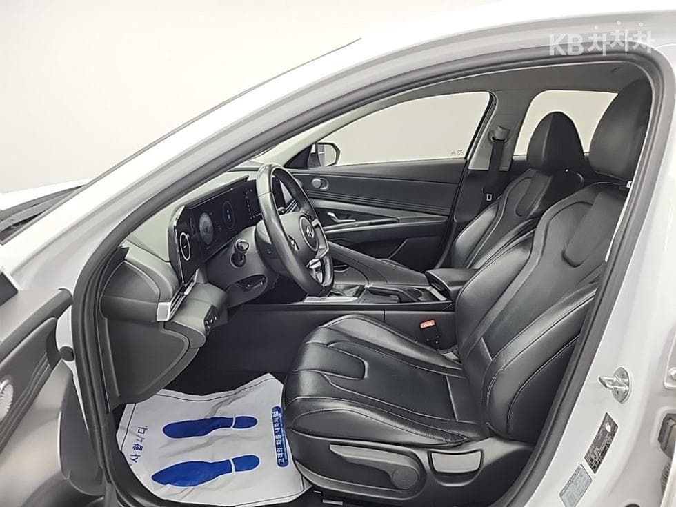 Hyundai All New Avante (Elantra)(CN7)1.6 Gasoline Modern - 11