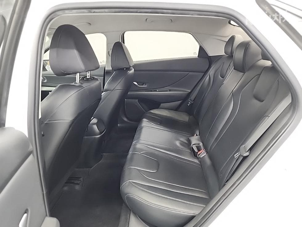 Hyundai All New Avante (Elantra)(CN7)1.6 Gasoline Modern - 12