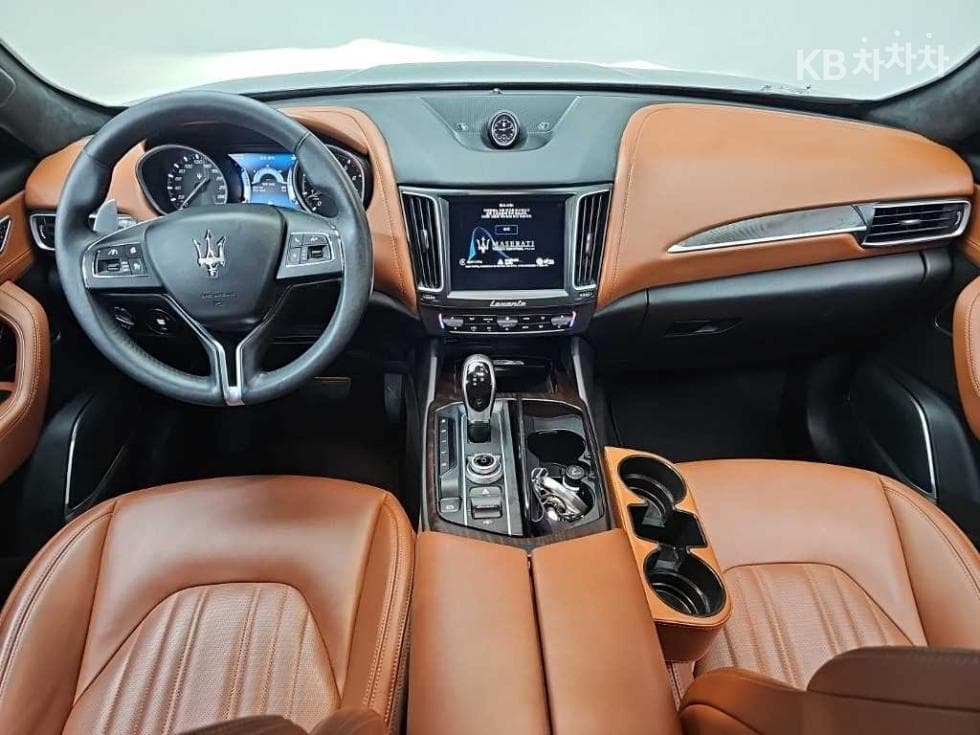 마세라티 르반떼3.0 AWD 그란 루쏘 - 7