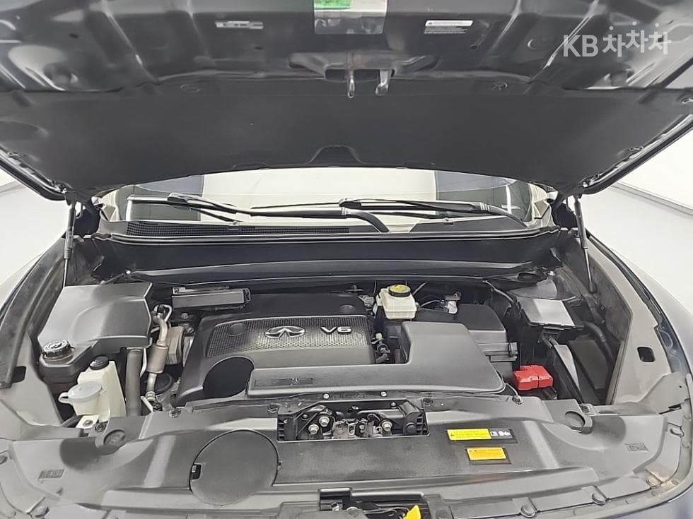 Местен피니티 QX603.5 AWD - 5