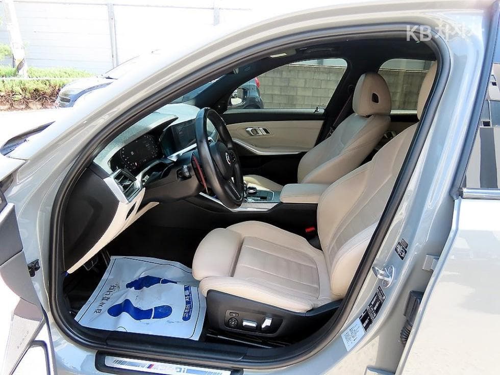 BMW 3 Series (G20)M340i Pro - 5