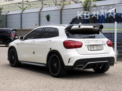 Mercedes-Benz GLA X156GLA45 AMG 4매틱 - 3