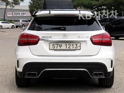 Mercedes-Benz GLA X156GLA45 AMG 4매틱 - 4