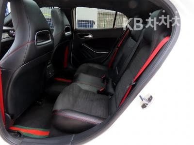Mercedes-Benz GLA X156GLA45 AMG 4매틱 - 6